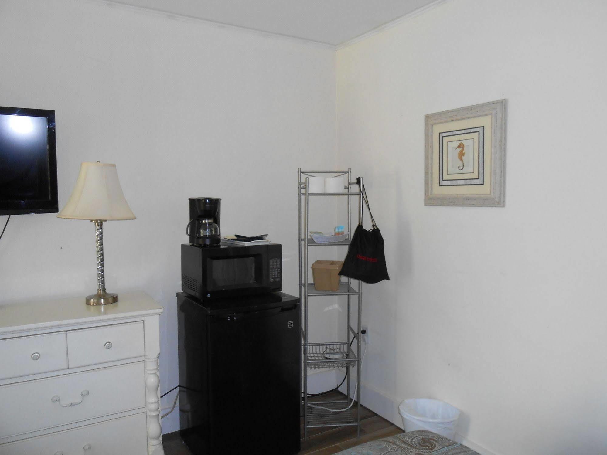 Meris Gardens B&B Bethany Beach Exterior photo