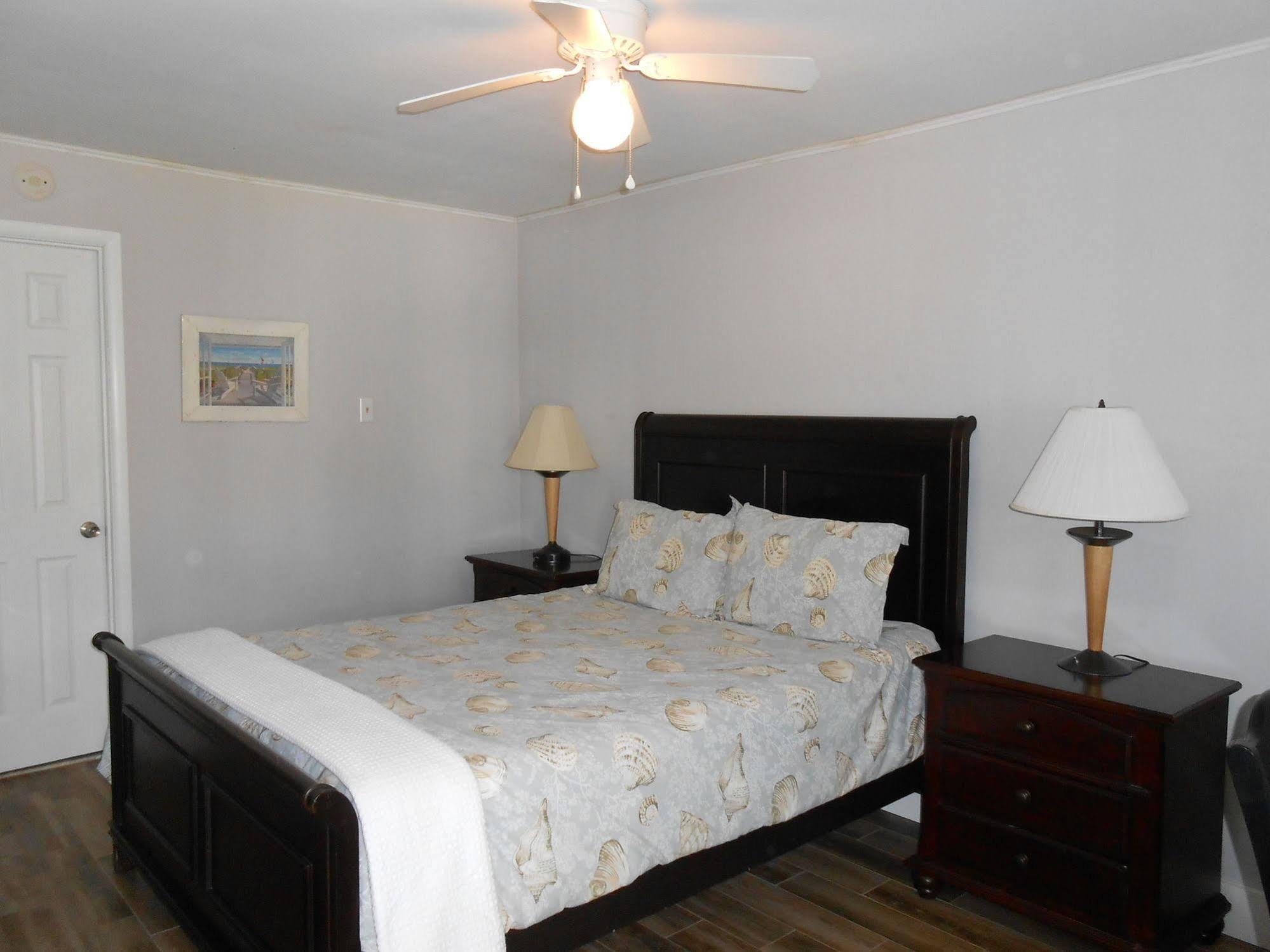 Meris Gardens B&B Bethany Beach Exterior photo