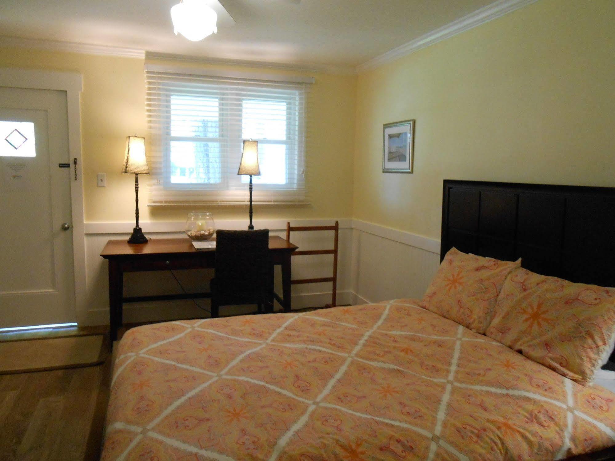Meris Gardens B&B Bethany Beach Exterior photo